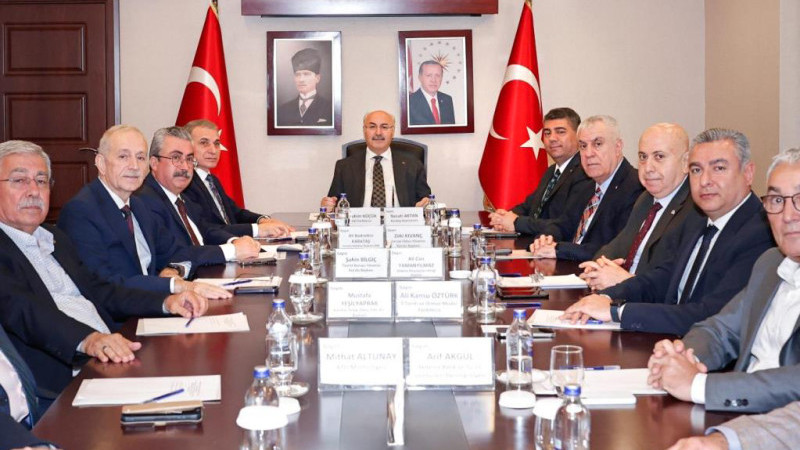 Karataş Tarıma Dayalı Su Ürünleri ve Sera OSB Toplantısı Yapıldı