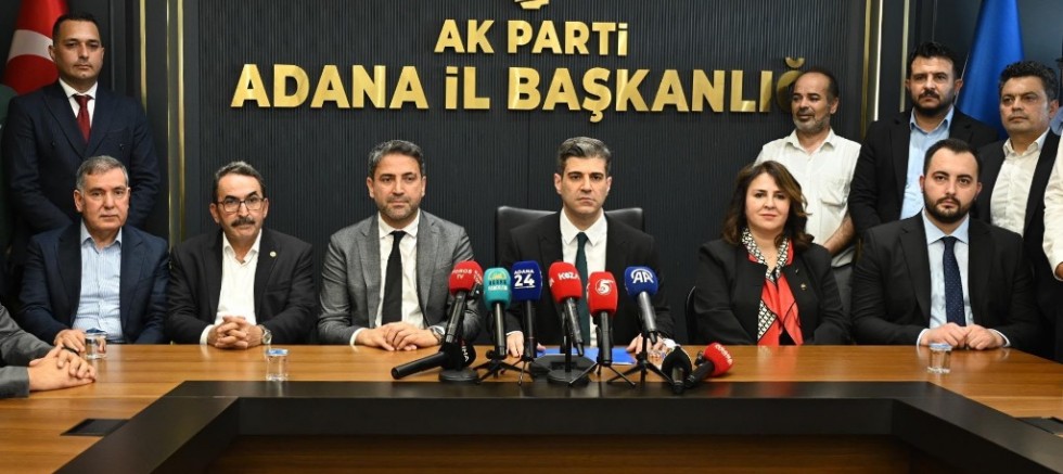 AK Parti İl Başkanı Mustafa Özkan görevine başladı
