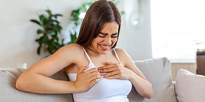 MEME AĞRISININ NEDENİ SANDIĞINIZ GİBİ OLMAYABİLİR!