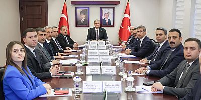 Vali Yavuz Kaymakamlarla Bir Araya Geldi
